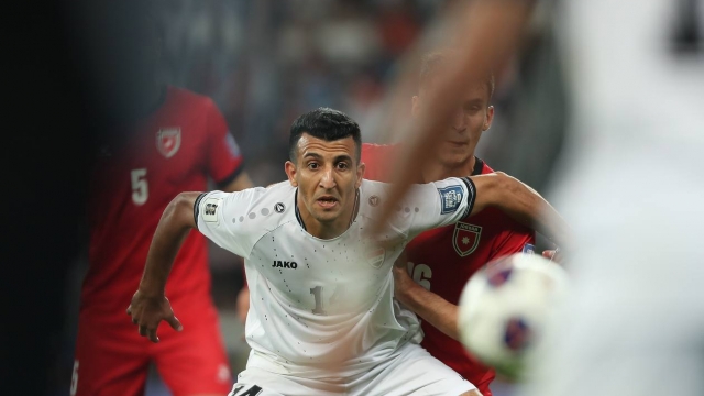 نجم عراقي سابق يحمّل خيسوس كاساس مسؤولية تعثر العراق