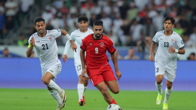 نجوم منتخب الأردن يتحسرون على ضياع الفوز ضد العراق