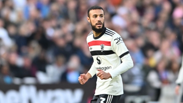 نصير مزراوي الخاسر الأكبر من رحيل تين هاغ عن مانشستر يونايتد